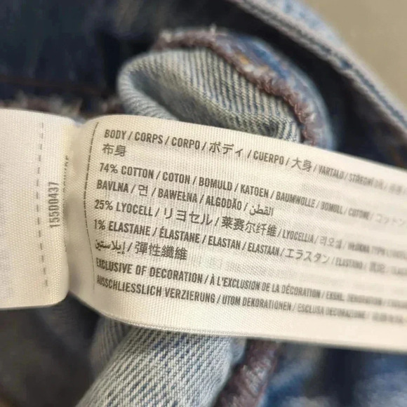 A&F Mom Jean size 2 Light Wash - Picture 8 of 13